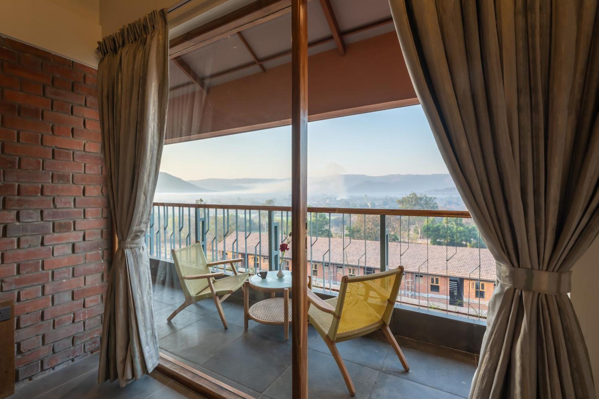 The Foresta Resort ,Mulshi Paud Экстерьер фото