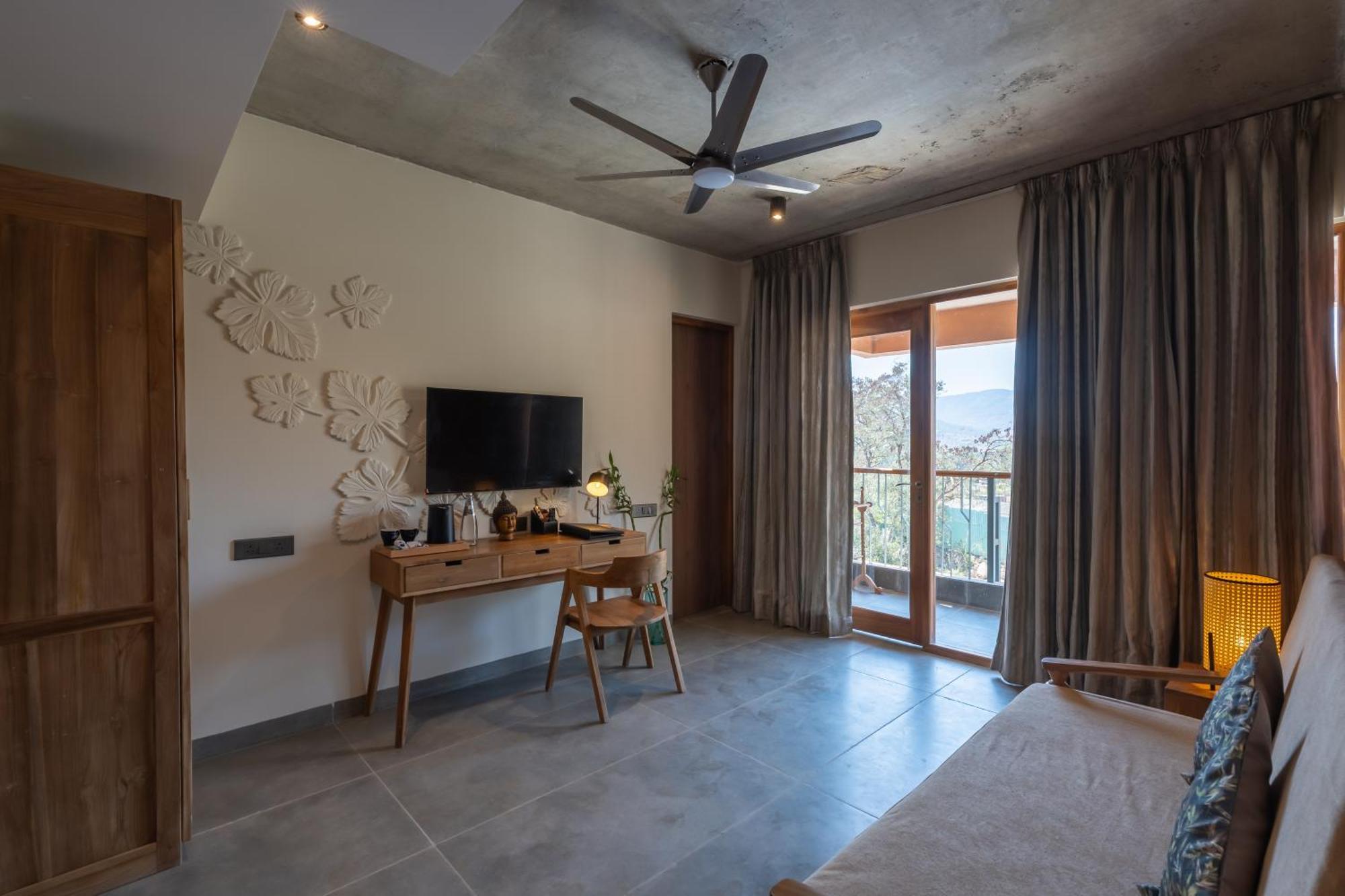 The Foresta Resort ,Mulshi Paud Экстерьер фото