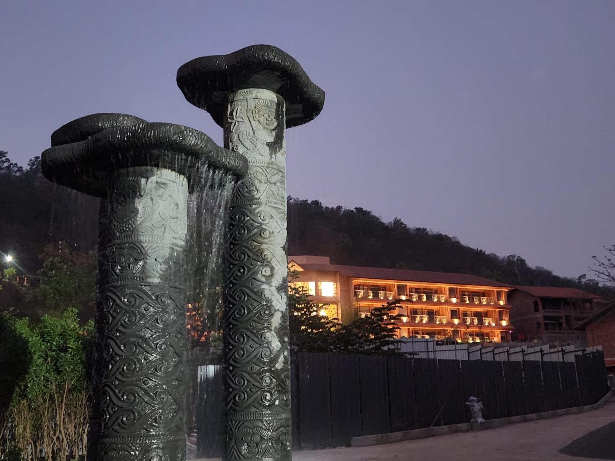 The Foresta Resort ,Mulshi Paud Экстерьер фото